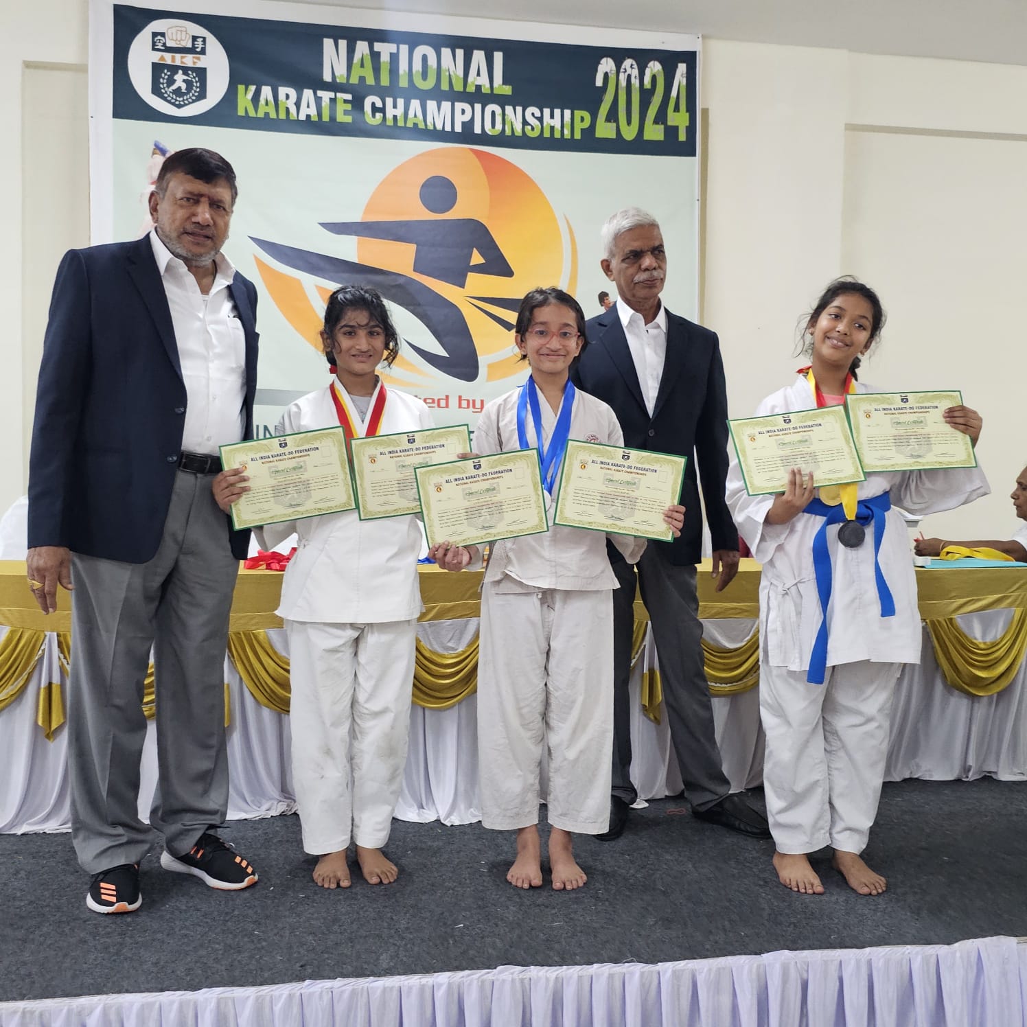 Samartha Karthik of Grade 4C excelled at the 32nd National Level Karate Championship