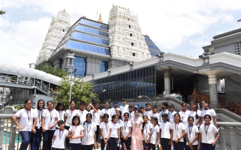 isckon-visit-nhps-04