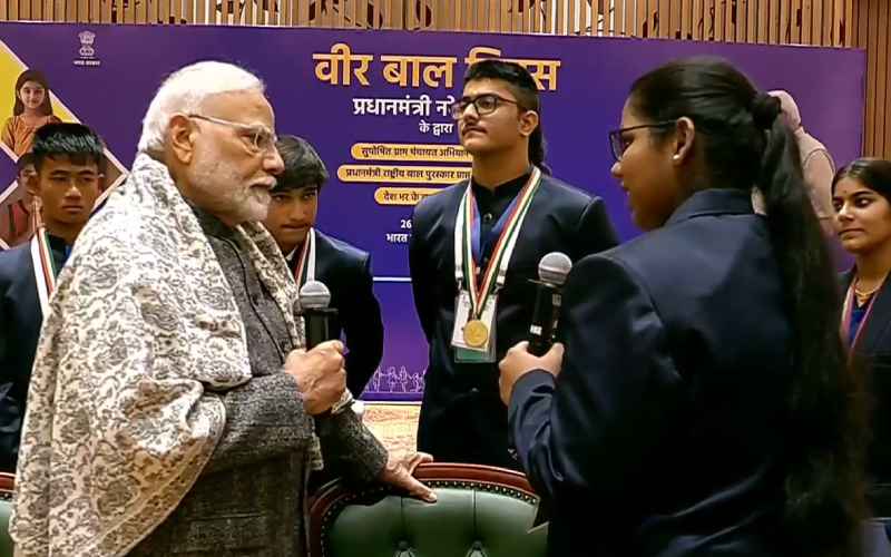 Sindhoora Raja interacting with Hon'ble Prime Minister Narendra Modi